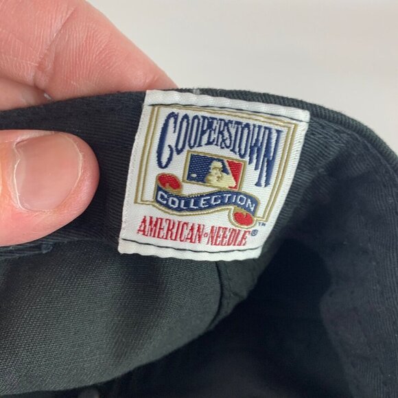 Chicago White Sox MLB Retro Black Gray American Needle Relaxed Fit Strapback Hat - Picture 6 of 6